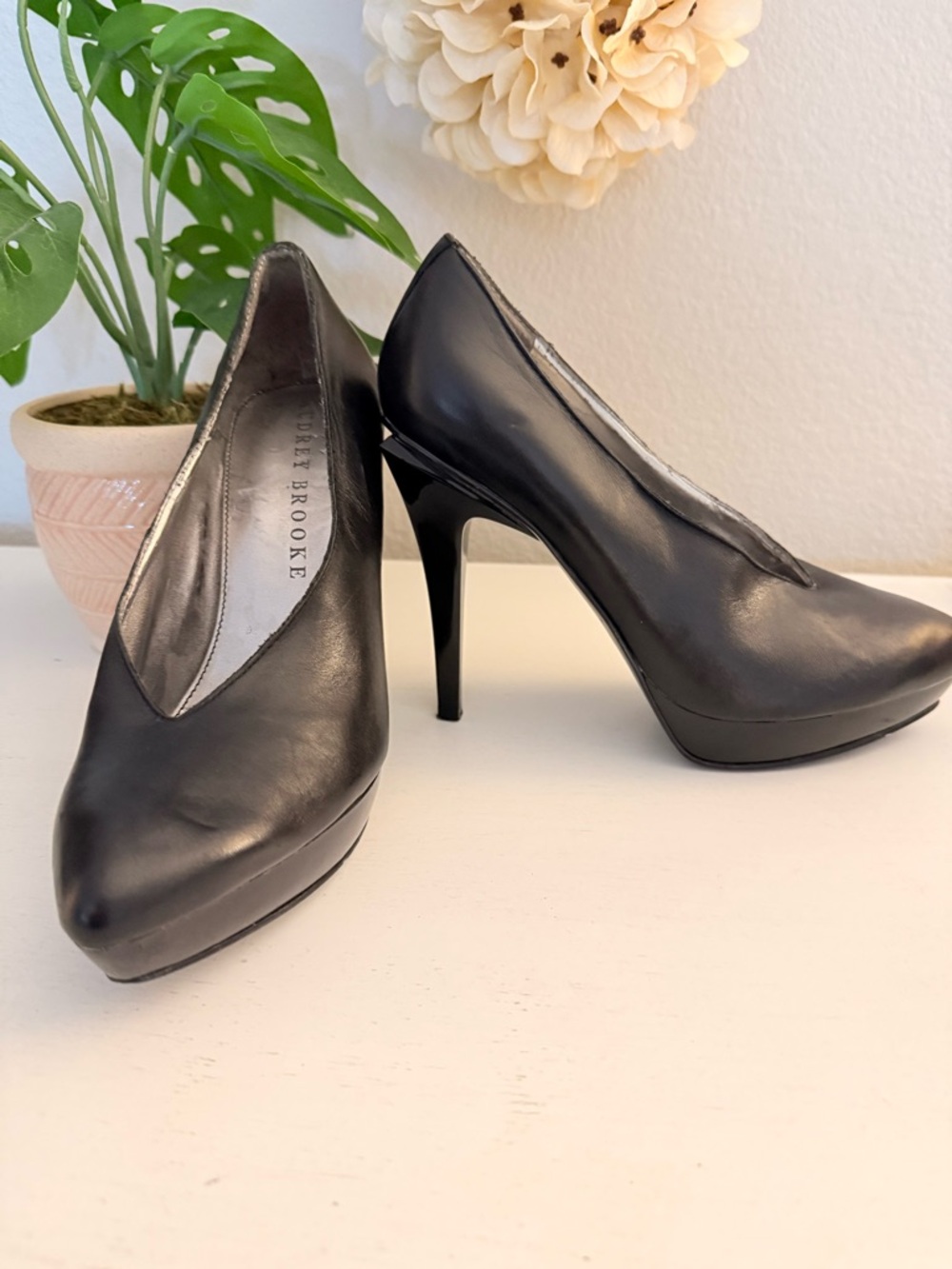 Audrey Brooke Black Pointed Leather High Heels